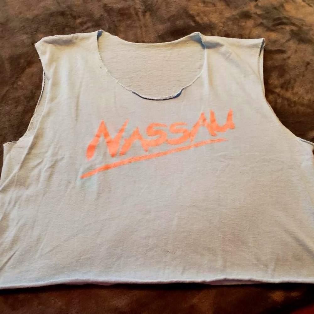 NASSAU BAHAMAS CROP TSHIRT